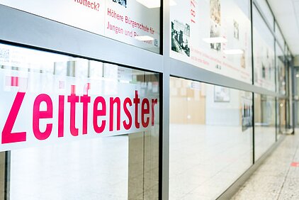 Ausschnitte aus der Dauerausstellung "Zeitfenster" im Rotteck
