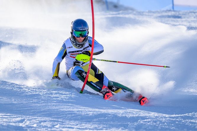 Bennet Kujawski beim Skifahren
